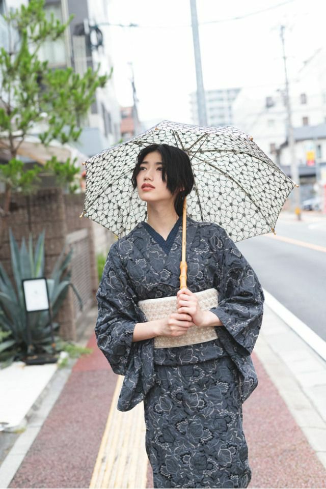レース刺繍着物＞はんなり&ウツクシ、レース刺繍着物－葡萄－DARK gray  