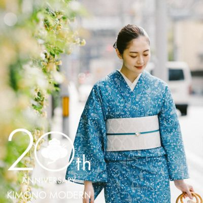 サイズは何になりますでしょうかポリエステル浴衣　未使用品　KIMONO MODERN